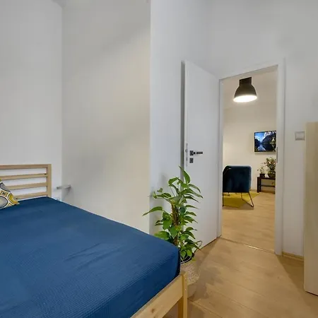 Compact And Snug In Old Town Apartment Pressburg